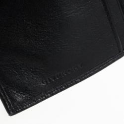 مملوكة مسبقًا Givenchy Signature Wallet