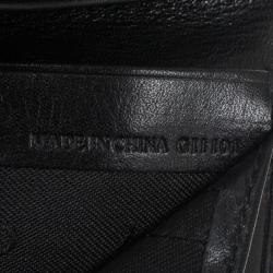 مملوكة مسبقًا Givenchy Signature Wallet