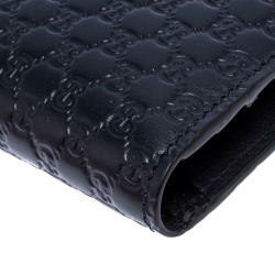 مملوكة مسبقًا Gucci Navy Blue Microguccissima Leather Bifold Wallet