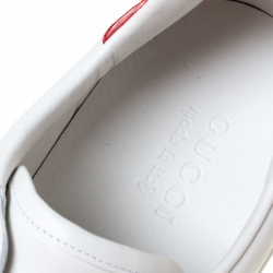 مملوكة مسبقًا Gucci White Leather Ace Embroidered Bee Low Top Sneakers Size 42.5