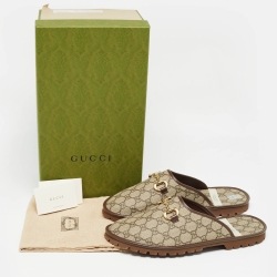 مملوكة مسبقًا Gucci Beige/Ebony GG Supreme Canvas Horsebit Flat Mules Size 44.5