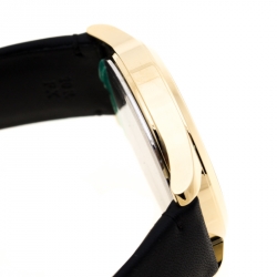 Gucci Silver Gold Plated Stainless Steel G-Timeless 126.4 Women's Wristwatch 38 mm