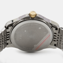 Gucci Silver Two Tone Stainless Steel G-Timeless 126.4 Man's Wristwatch 40mm