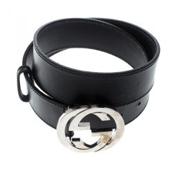 مملوكة مسبقًا حزام غوتشي جلد أسود شعار GG بإبزيم 80 سم