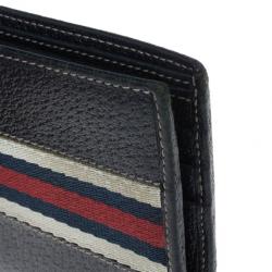 مملوكة مسبقًا Gucci Signature Web Leather Men Bi-fold Wallet