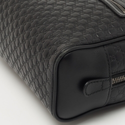مملوكة مسبقًا Gucci Black Microguccisima Leather Toiletry Pouch