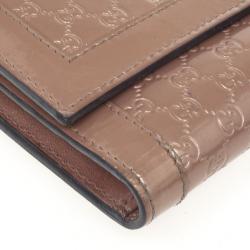 مملوكة مسبقًا Gucci Pink Patent Microguccissima Script Wallet