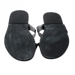 مملوكة مسبقًا حذاء سلايدز غوتشي فلات سيور متعاكسة جلد ديامنت GG أسود مقاس 45