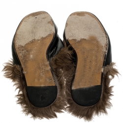 مملوكة مسبقًا Gucci Black Snake Embroidered Leather and Fur Lined Princetown Mules Size 44