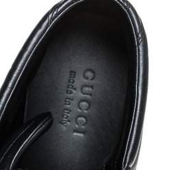 مملوكة مسبقًا حذاء رياضي غوتشي أربطة مرتفع من أعلى تفاصل ويب جلد أسود مقاس 41