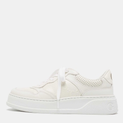 مملوكة مسبقًا Gucci White Jumbo GG Embossed Leather Low Top Sneakers Size 42