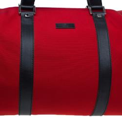 مملوكة مسبقًا Gucci Red Nylon Travel Boston Bag