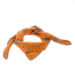 مملوكة مسبقًا Hermes Orange Equestrian Fence Printed Silk Pocket Square