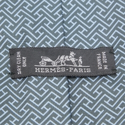مملوكة مسبقًا Hermès Blue H Printed Silk Tie