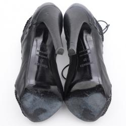 مملوكة مسبقًا Hermes Black Woven Lace Up Peep Toe Booties Size 37