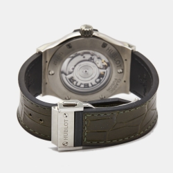 Pre Owned Hublot Green Titanium Alligator Rubber Classic Fusion 542.NX.8970.LR Men's Wristwatch 42 mm