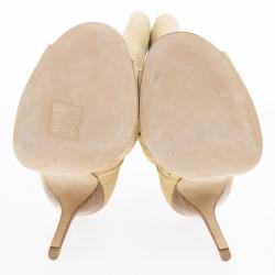 مملو كة مسبقًا Jimmy Choo Beige Suede 'Zanzibar' Cut-Out Booties Size 39.5