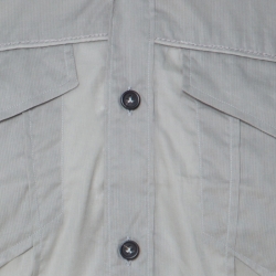 مملوكة مسبقًا  قميص لانفان بأكمام طويلة وجيب على الصدر نسيج مخطط قطن رصاصي L