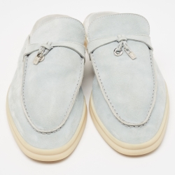 مملوكة مسبقًا Loro Piana Blue Suede Babouche Charms Walk Mules Size 42