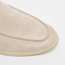 مملوكة مسبقًا Loro Piana Beige Suede Babouche Walk Mules Size 42