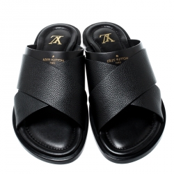 Pre Owned حذاء سلايدز لوي فيتون فلات سيور متعاكسة فوش جلد أسود مقاس 42.5