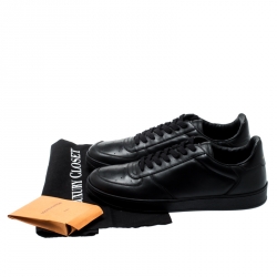 مملوكة مسبقًا حذاء رياضي لوي فيتون ريفولي جلد أسود مقاس 41.5