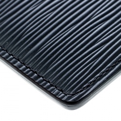 مملوكة مسبقًا حافظة بطاقات لوي فيتون نيو بورت كارتز جلد أيبي سوداء