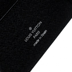 Pre Owned Louis Vuitton Black Taiga Leather Passport Holder