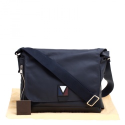 Pre Owned Louis Vuitton Black Leather V Line Messenger Bag
