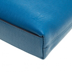 Pre Owned Louis Vuitton Blue Taiga Leather Grigori PM Messenger Bag