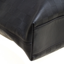 Pre Owned Louis Vuitton Black Damier Infini Leather Daily Bag