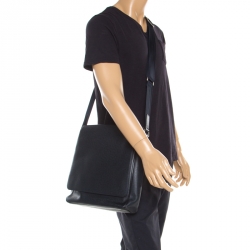 مملوكة مسبقًا Louis Vuitton Navy Blue Taiga Leather Roman MM Bag