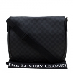 مملوكة مسبقًا Louis Vuitton Damier Graphite Canvas Daniel MM Messenger Bag