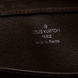 مملوكة مسبقًا Louis Vuitton Terre Taiga Leather Pochette Baikal Clutch