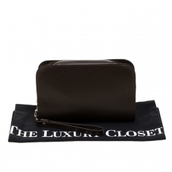 مملوكة مسبقًا Louis Vuitton Terre Taiga Leather Pochette Baikal Clutch