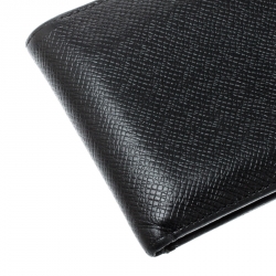 مملوكة مسبقًا Louis Vuitton Black Taiga Leather Wallet