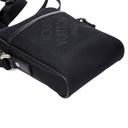 Pre Owned Louis Vuitton Black Geant Canvas Compagnon Messenger Bag