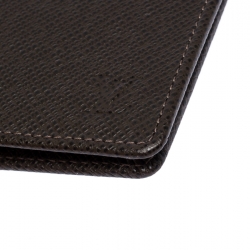 Pre Owned Louis Vuitton Brown Taiga Leather Multiple Wallet