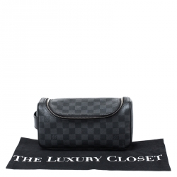 مملوكة مسبقًا Louis Vuitton Damier Graphite Canvas Toiletry Pouch