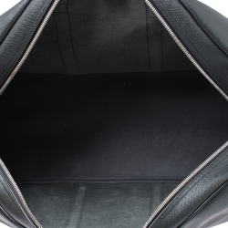 مملوكة مسبقًا Louis Vuitton Black Taiga Leather Helanga 1 Poche Travel Bag