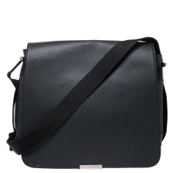 Louis Vuitton Taïga Viktor Messenger - Black Briefcases, Bags - LOU773384