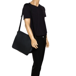 Louis Vuitton Black Taiga Leather Viktor Messenger Bag - Yoogi's Closet
