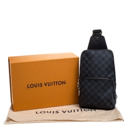 مملوكة مسبقًا Louis Vuitton Damier Graphite Avenue Sling Bag