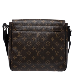 Pre Owned Louis Vuitton Monogram Canvas District PM Bag