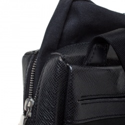 Louis Vuitton Taiga Leather Sayan Messenger Bag