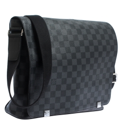 Pre Owned Louis Vuitton Damier Graphite Canvas District MM Bag