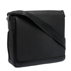 Pre Owned Louis Vuitton Black Taiga Leather Roman PM Bag 