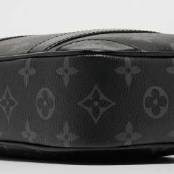 مملوكة مسبقًا Louis Vuitton Monogram Eclipse Canvas Kasai Pochette