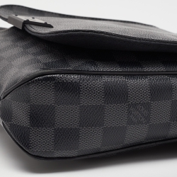 Pre Owned Louis Vuitton Damier Ebene Graphite Canvas District PM Bag