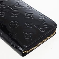Pre Owned Louis Vuitton Vernis Monogram Zippy Wallet